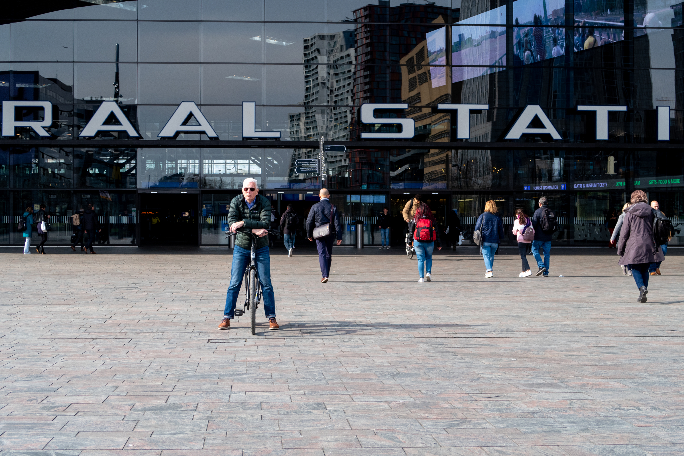 Stationsplein, Rotterdam